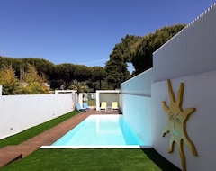 Hele huset/lejligheden House In Meco Pool (Sesimbra, Portugal)