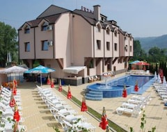 Hotelli Nice (Simitli, Bulgaria)