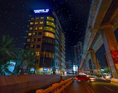 Madison 101 Hotel + Tower (Quezon City, Filipinler)