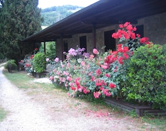 Khách sạn Borgo Sambuco (Valfabbrica, Ý)