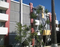 Khách sạn Dali Suites (Tijuana, Mexico)