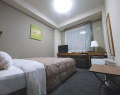 Khách sạn Hotel Route-Inn Court Fujioka (Fujioka, Nhật Bản)