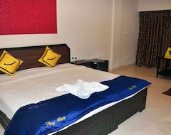 Hotel Vista Rooms At Miramar Beach (Panaji, India)