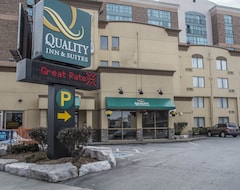 Khách sạn Hotel Lodge Inn and Suites (Thác Niagara, Canada)
