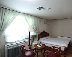 Khách sạn Wonju Tourist Hotel (Wonju, Hàn Quốc)