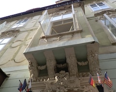 Hotel U Zlateho Jelena (Prag, Tjekkiet)