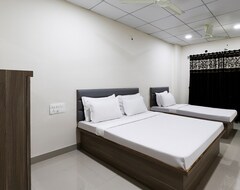 Khách sạn Hotel Raj Khodal (Rajkot, Ấn Độ)