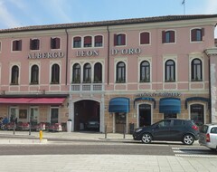 Hotel Leon D'oro (Maniago, Italy)