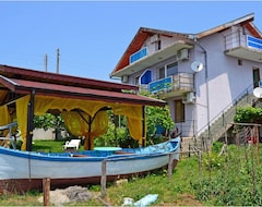 Khách sạn Villa Rezos (Rezovo, Bun-ga-ri)