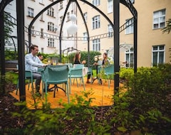 Apart Otel Garden Suites Residence by TKC (Prag, Çek Cumhuriyeti)