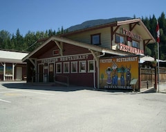 Hotel Frontier Motel (Revelstoke, Canada)