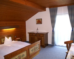Hotelli Pleiknerhof (Leutasch, Itävalta)