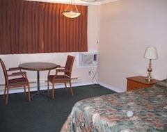 Khách sạn Sunrise Motel (Regina, Canada)