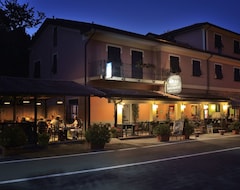 Hotelli Antica Locanda Luigina (Carrodano, Italia)