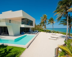 Entire House / Apartment Olympus (West Bay, Cayman Islands)
