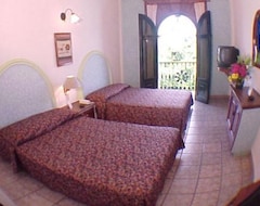 Hotel Real Aligheri (Huatulco, Mexico)