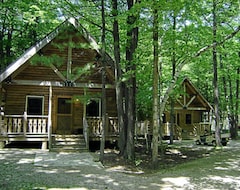 Khu cắm trại Tranquil Timbers Camping Resort (Sturgeon Bay, Hoa Kỳ)