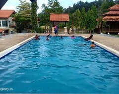 Khách sạn Oyo Home 90745 Desa Balqis Beach Resort (Alor Gajah, Malaysia)