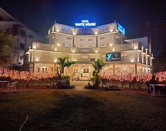 Hotel White House (Dehradun, India)