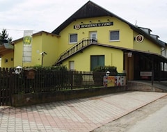 Guesthouse Pension u Vlčků (Plešnice, Czech Republic)