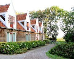 Koko talo/asunto Graanzicht (Midwolda, Hollanti)