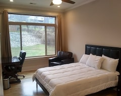 Khách sạn New!! Luxury Townhome In North Chattanooga Close To Downtown (Chattanooga, Hoa Kỳ)