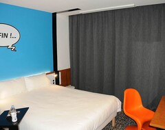 Hotel ibis Styles Chambéry Centre Gare (Chambéry, France)