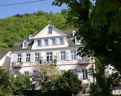 Khách sạn Romantisches Hotel zur Post (Brodenbach, Đức)