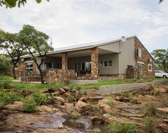 Khách sạn Hillside Lodge (Swartruggens, Nam Phi)