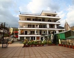 Khách sạn Hotel Divine Resort Laxman Jhula (Rishikesh, Ấn Độ)