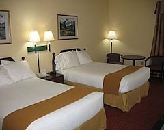 Hotel Ramada La Vergne (La Vergne, USA)