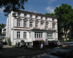 Pansiyon Katy Haus Troja (Rostock, Almanya)