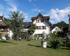 Căn hộ có phục vụ Ferienwohnungen Jahnke (Mayschoß, Đức)