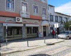 Otel Alojamento Cesarini (Montijo, Portekiz)