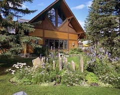 Hotel Buffalo Mountain Lodge (Banff, Canada)