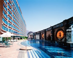 فندق رويال بلازا هوتل (هونج كونج, هونغ كونغ)