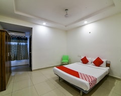 Hotel OYO 28765 Green Stone (Hyderabad, India)