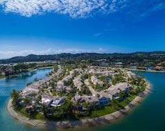 Otel Isle Of Palms Resort (Elanora, Avustralya)