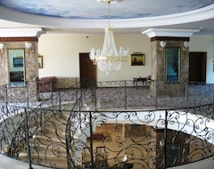 Khách sạn Palace (Varna, Bun-ga-ri)