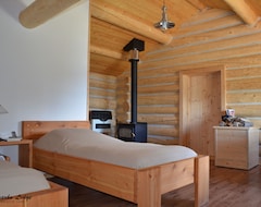 Bed & Breakfast Atnarko Lodge (Nimpo Lake, Canada)