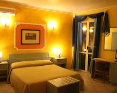 Hotel Nautilus (Nicotera, Italija)