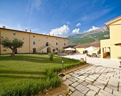 Hotel Villa Giovina (Pratola Peligna, Italija)
