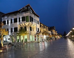 Khách sạn White City Hotel (Berat, Albania)