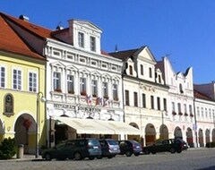 Hotelli Hotel Sokolský Dům (DomaZlice, Tsekin tasavalta)
