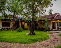Khách sạn Tree Home Plus (Nakhon Si Tammarat, Thái Lan)
