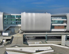 Sheraton Milan Malpensa Airport Hotel & Conference Centre (Malpensa, Italia)