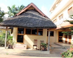 Hotel ASSOUKA Eco-Village du lac Nokoué (Abomey-Calavi, Benin)