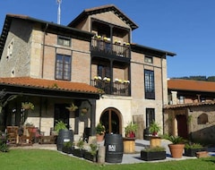 Hotel Posada El Hondal (Alfoz de Lloredo, Spain)