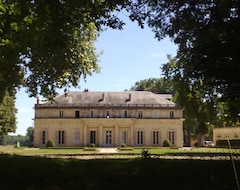 Bed & Breakfast Château De Bressey (Bressey-sur-Tille, Pháp)