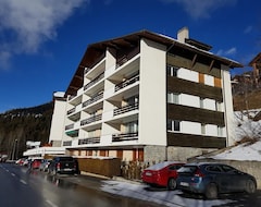 Hotelli Clairiere Des Barzettes (Crans-Montana, Sveitsi)